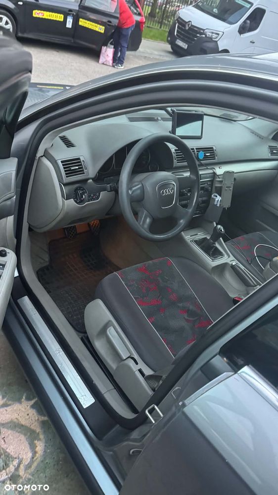 Audi A4 Avant 2.0 TDI - 6