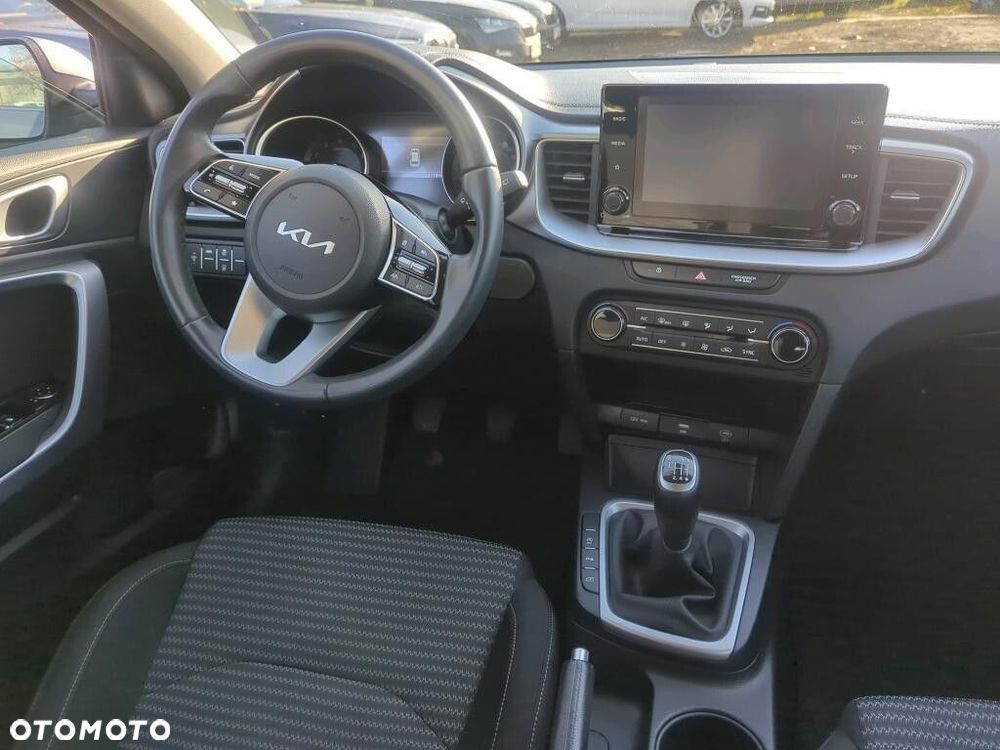 Kia Ceed - 5