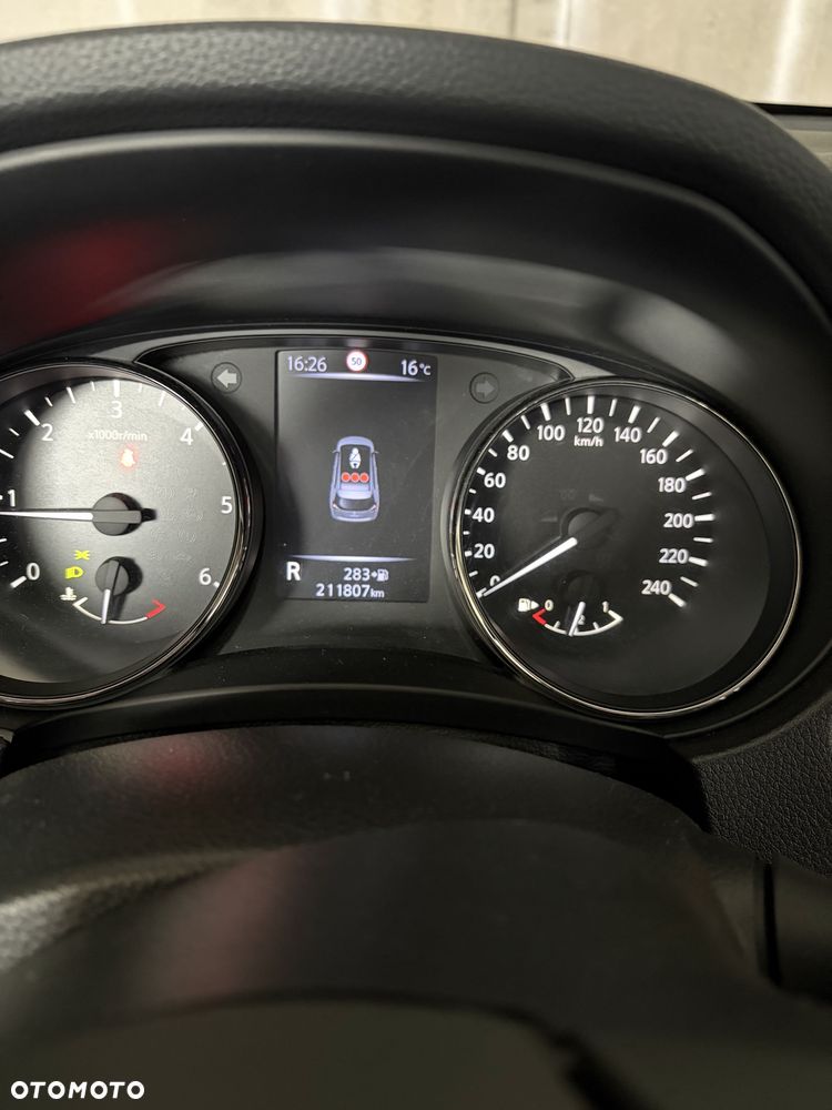 Nissan X-Trail - 6