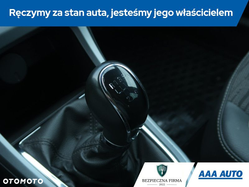 Opel Astra - 16