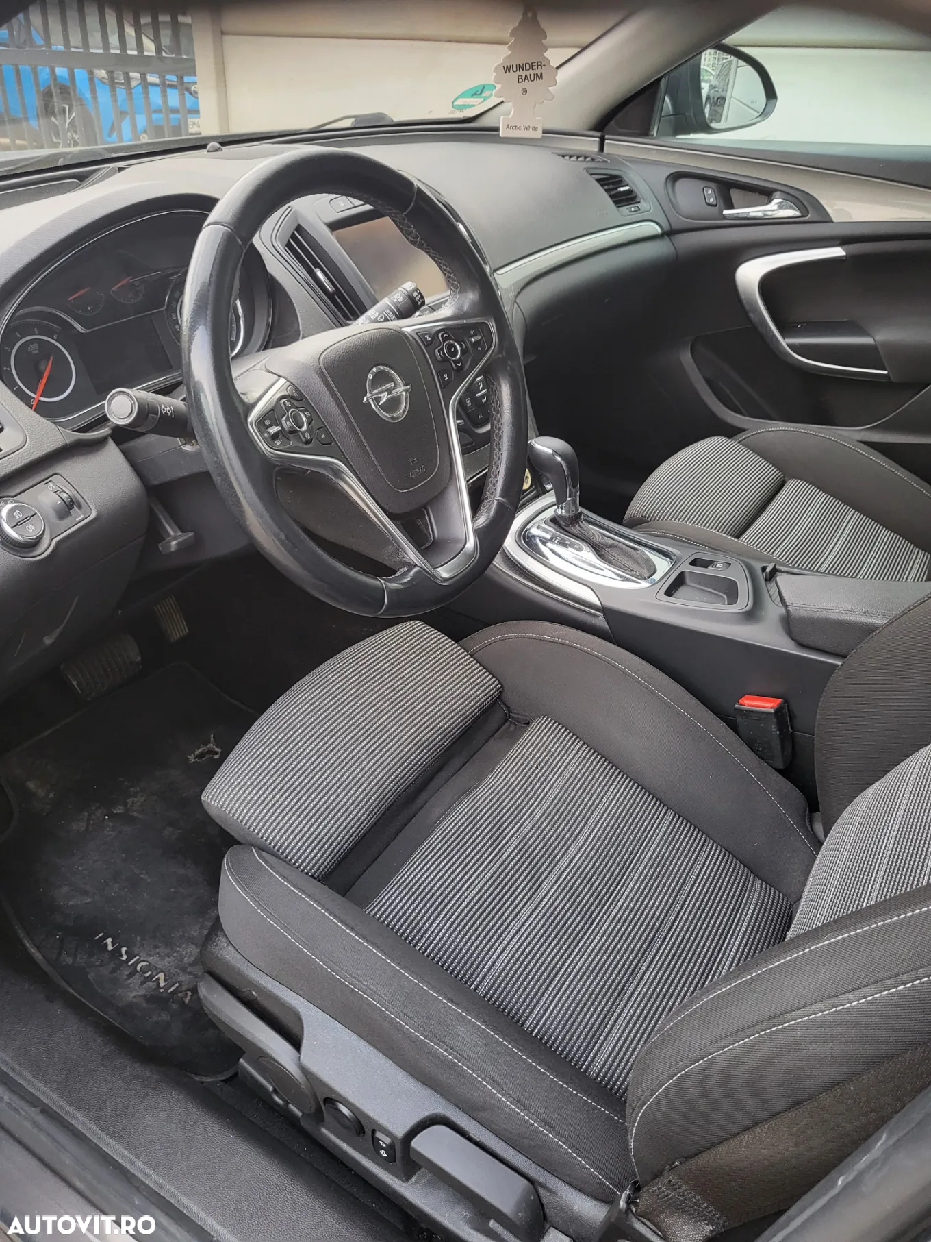 Opel Insignia - 23