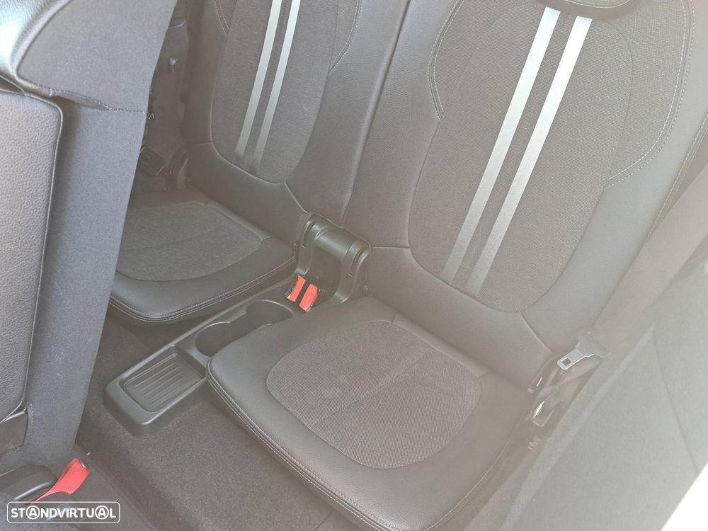 BMW 216 Gran Tourer d 7L Line Sport Auto - 9