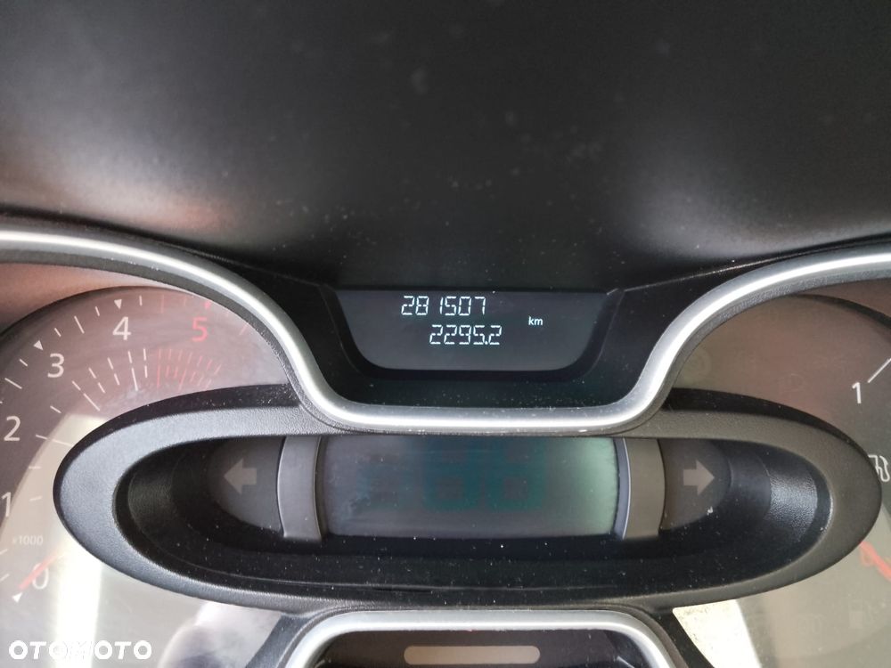 Renault Trafic - 12