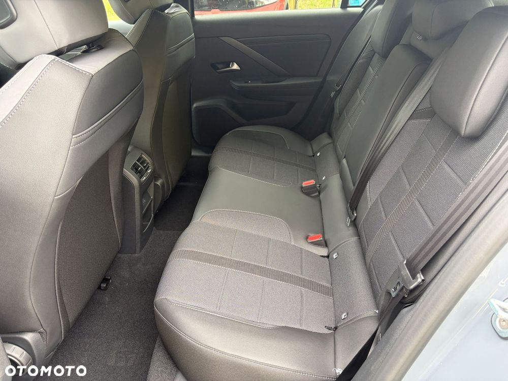 Opel Astra - 9