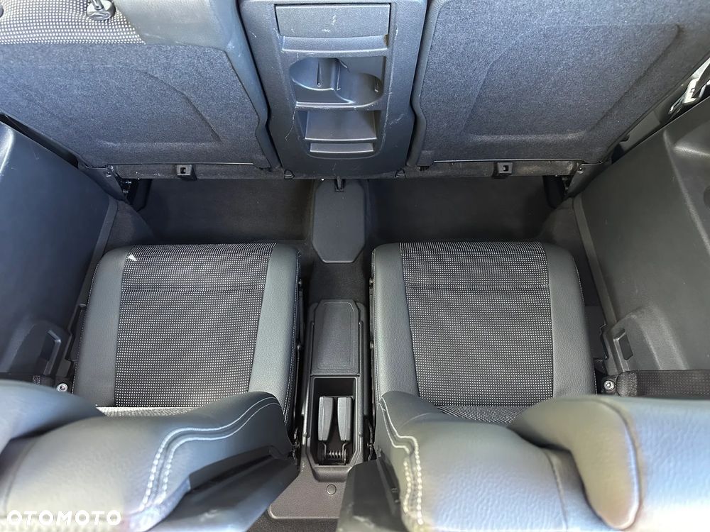 Opel Zafira - 31