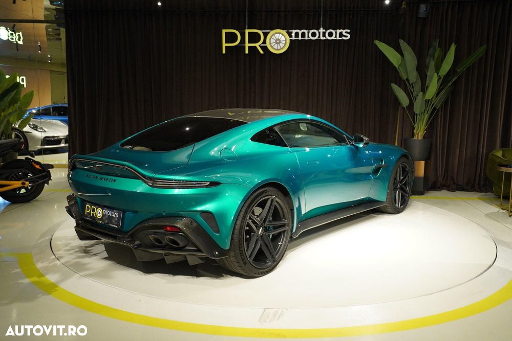 Aston Martin V8 Vantage - 5