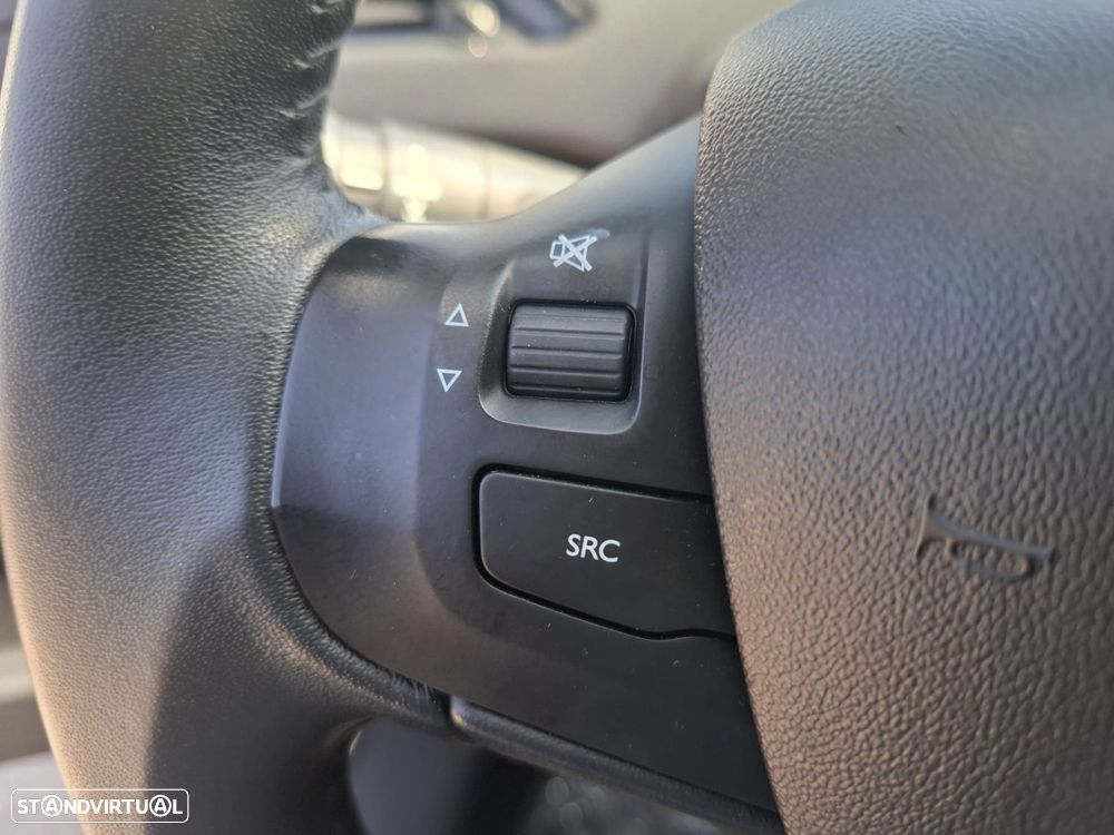 Peugeot 208 1.2 PureTech Active - 31