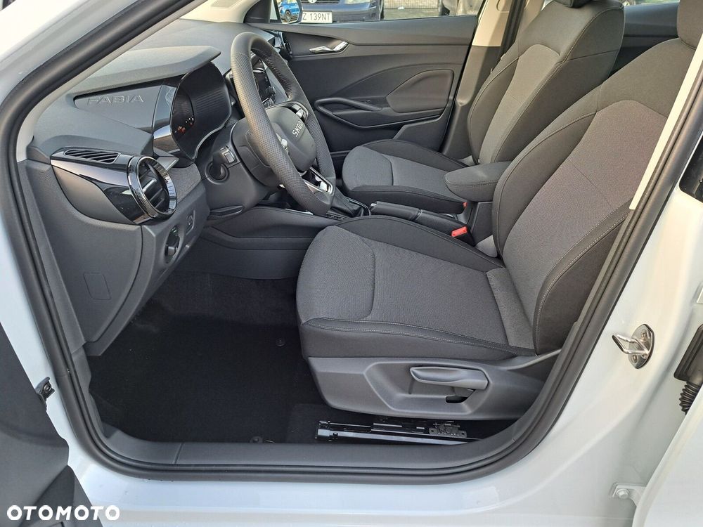 Skoda Fabia 1.0 TSI Edition 130 DSG - 9