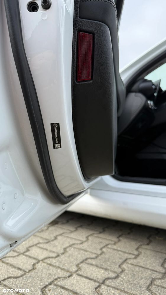 Alfa Romeo Giulia 2.0 Turbo 16V AT8 Veloce - 13