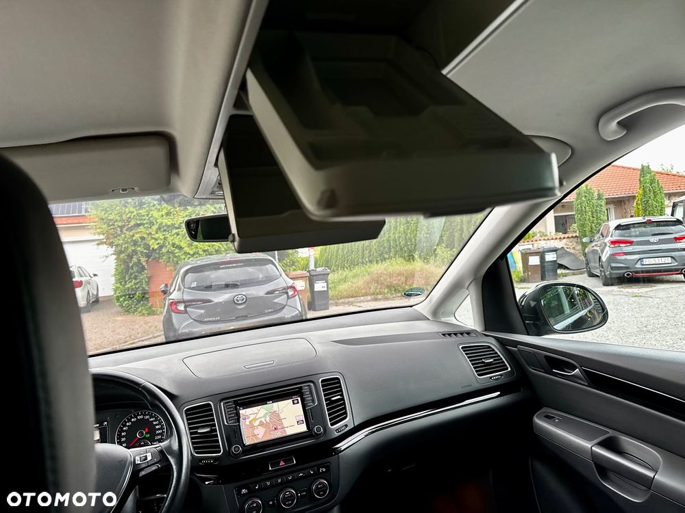 Volkswagen Sharan 2.0 TDI DSG (BlueMotion Technology) Highline - 16