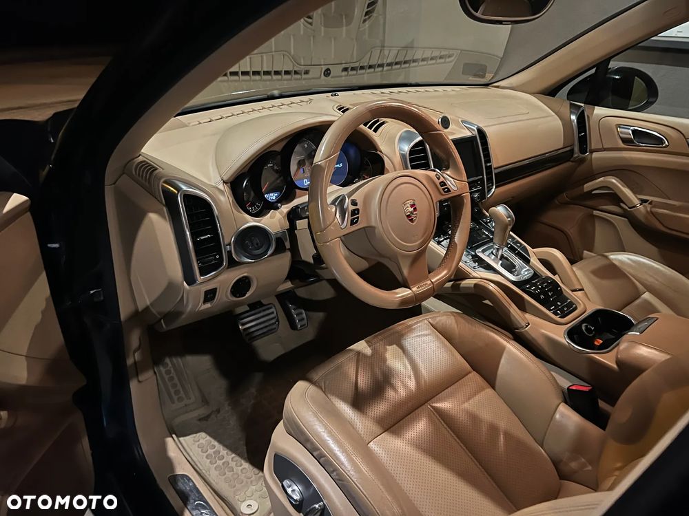 Porsche Cayenne S - 5