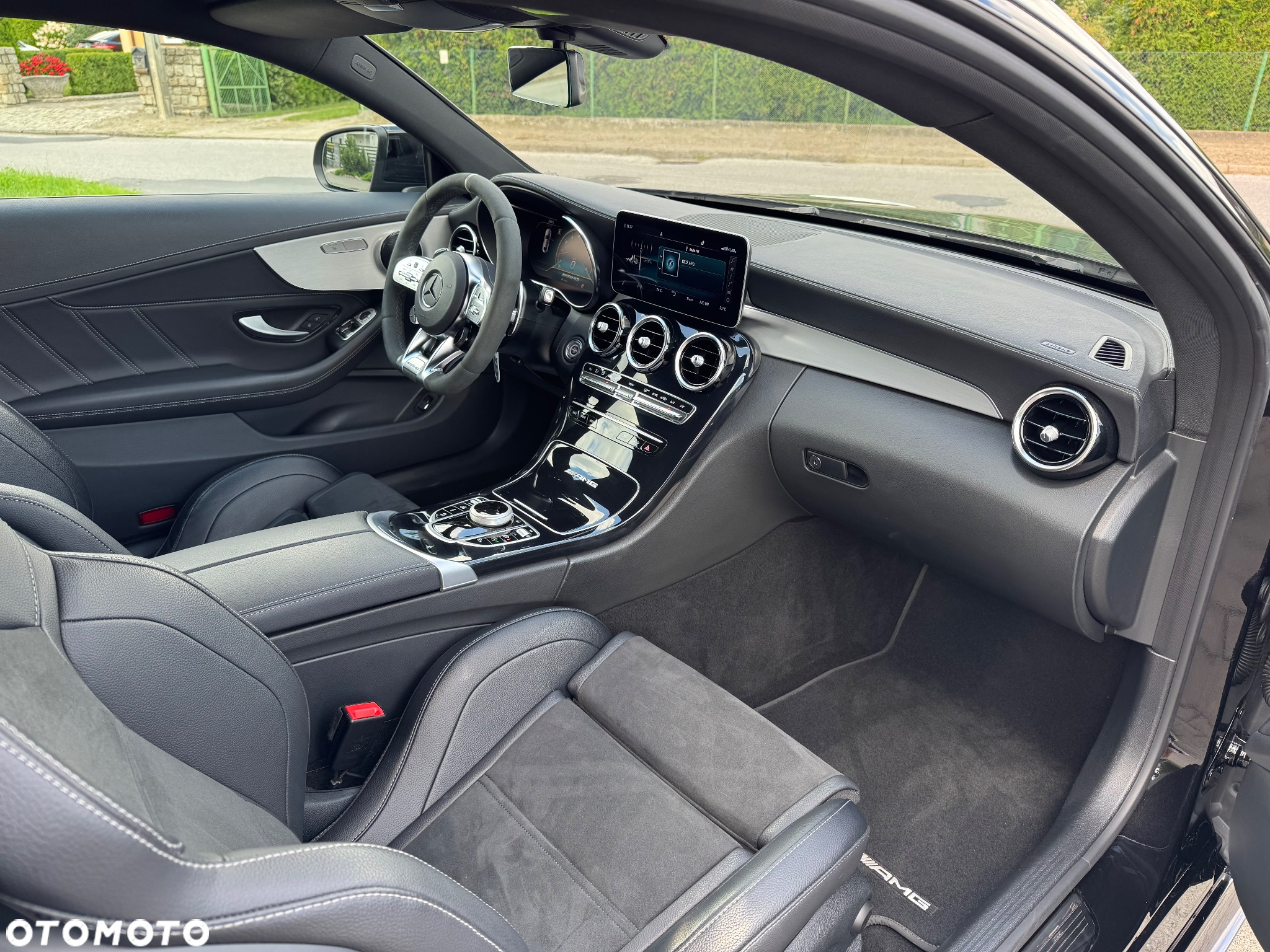 Mercedes-Benz Klasa C AMG 63 S Coupe AMG Speedshift MCT 9G - 28