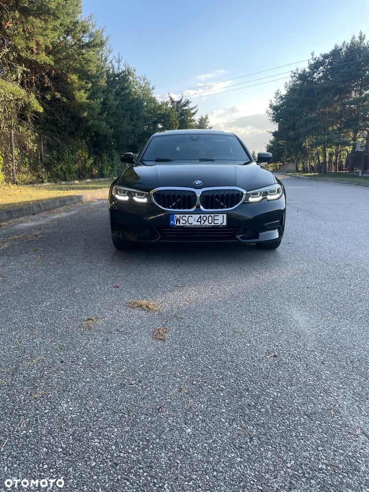 BMW Seria 3 330i - 2