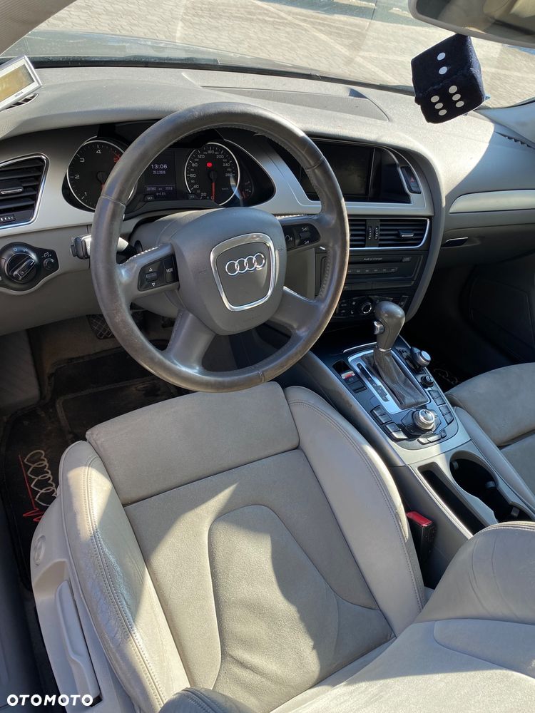 Audi A4 Avant 2.0 TDI Multitronic - 8