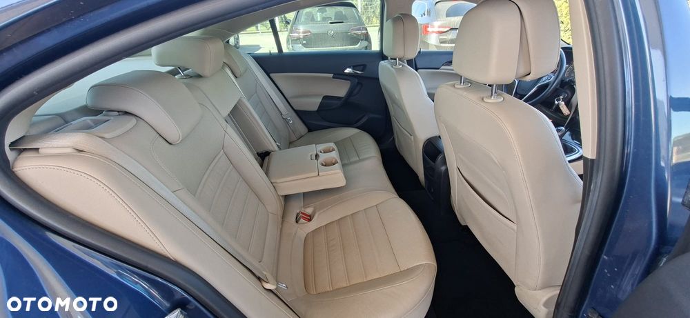 Opel Insignia 1.6 T Cosmo S&S - 22