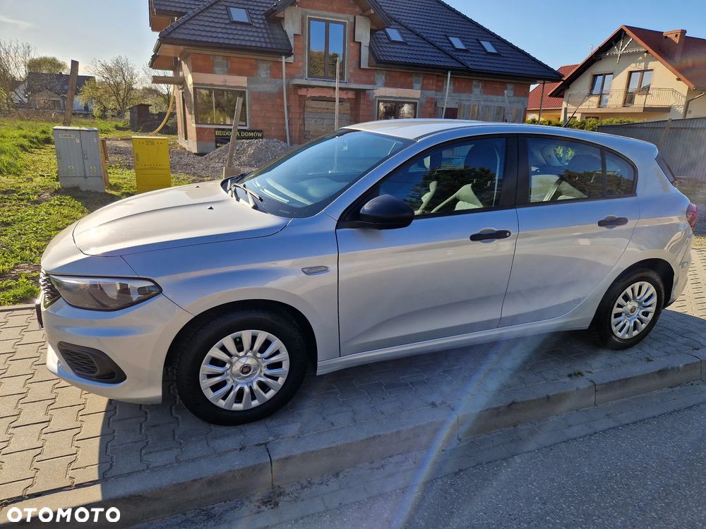 Fiat Tipo 1.4 T-Jet 16v Easy - 32