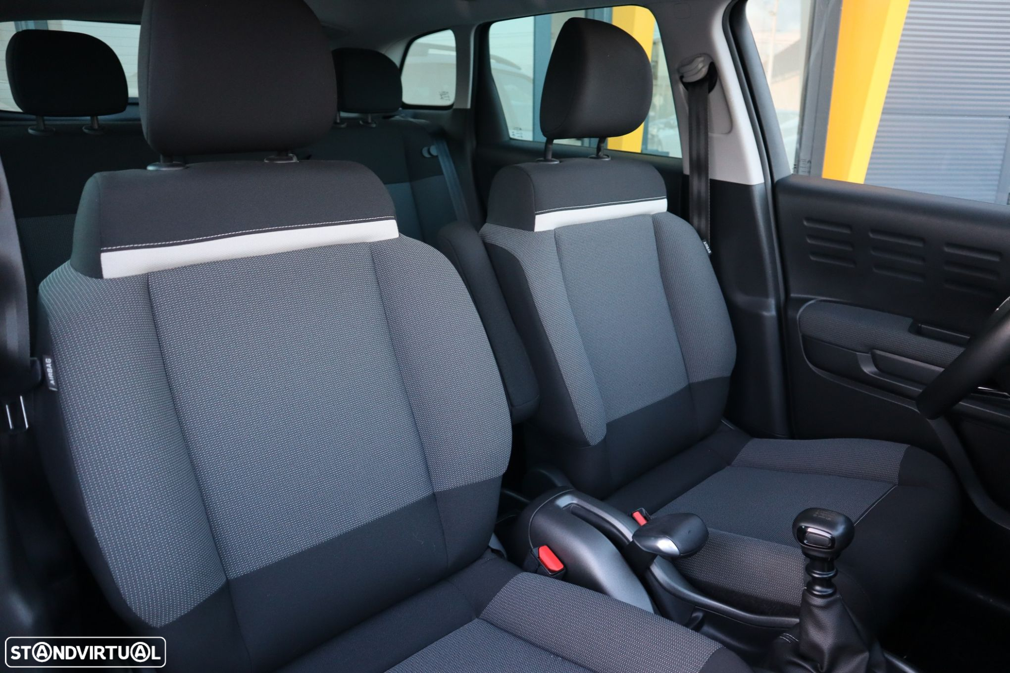 Citroën C3 Aircross 1.5 BlueHDi Shine S&S - 16