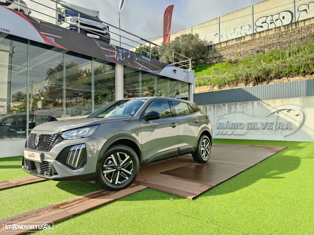 Peugeot 2008 1.2 PureTech Active Pack - 2