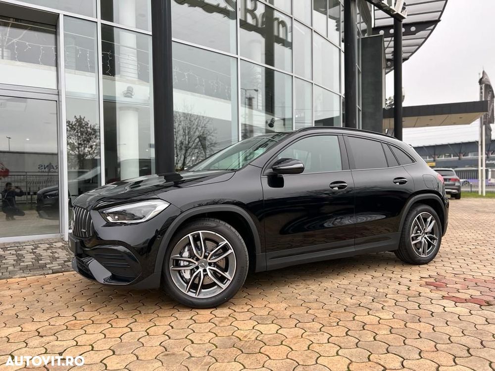 Mercedes-Benz GLA - 4