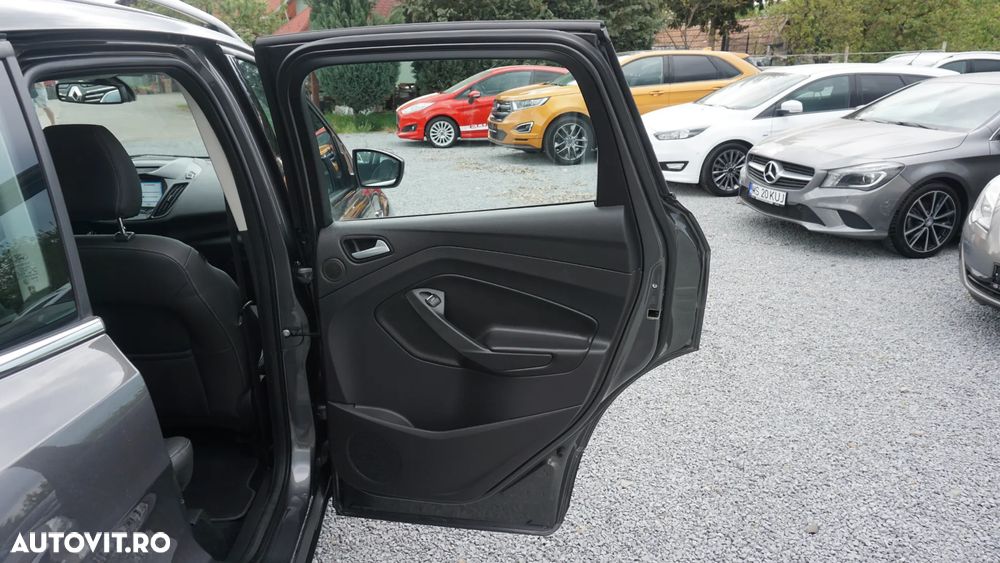 Ford Kuga 2.0 TDCi 4WD Titanium - 12
