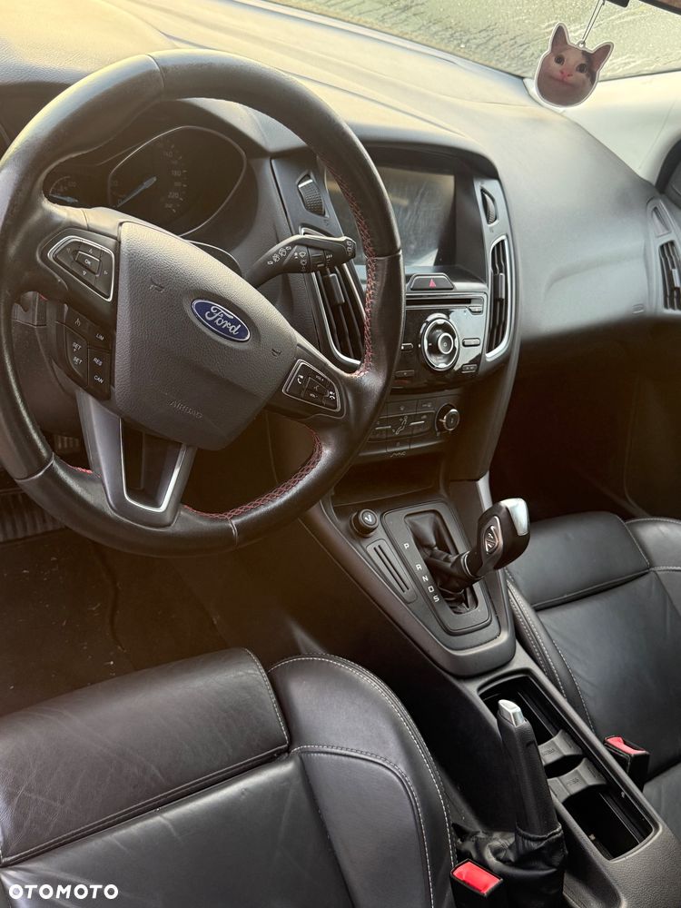 Ford Focus - 10