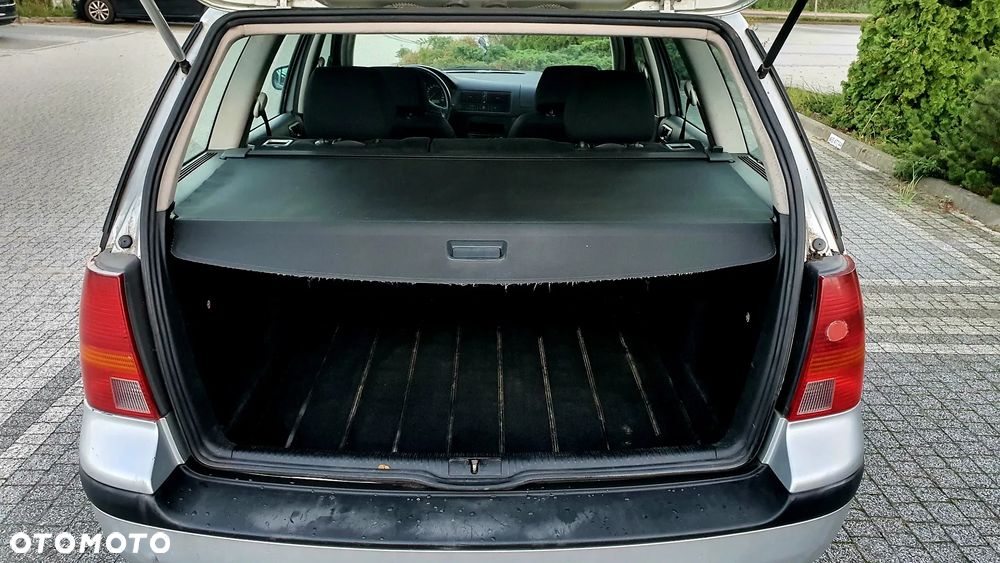 Volkswagen Golf - 10
