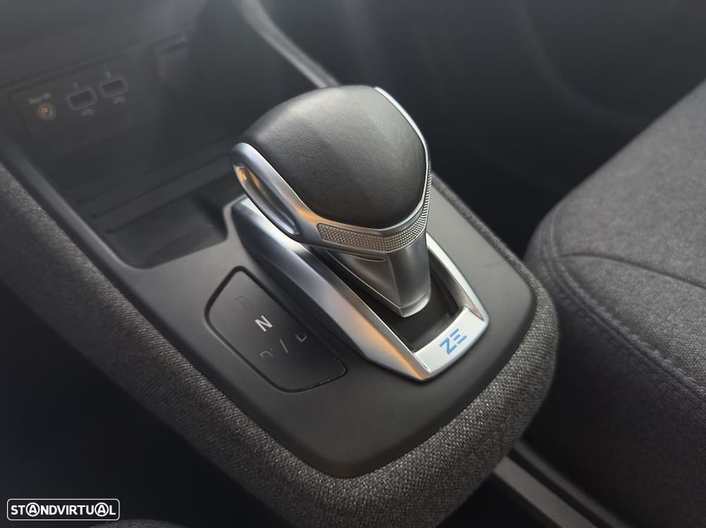 Renault Zoe (c/ Bateria) EV50 110hp Evolution - 27