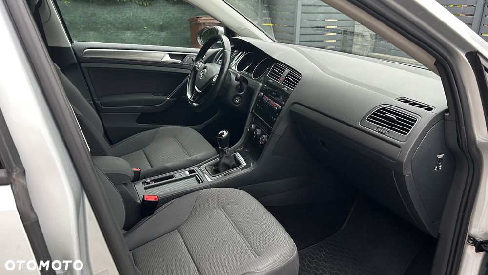 Volkswagen Golf VII 1.6 TDI BMT Comfortline - 22