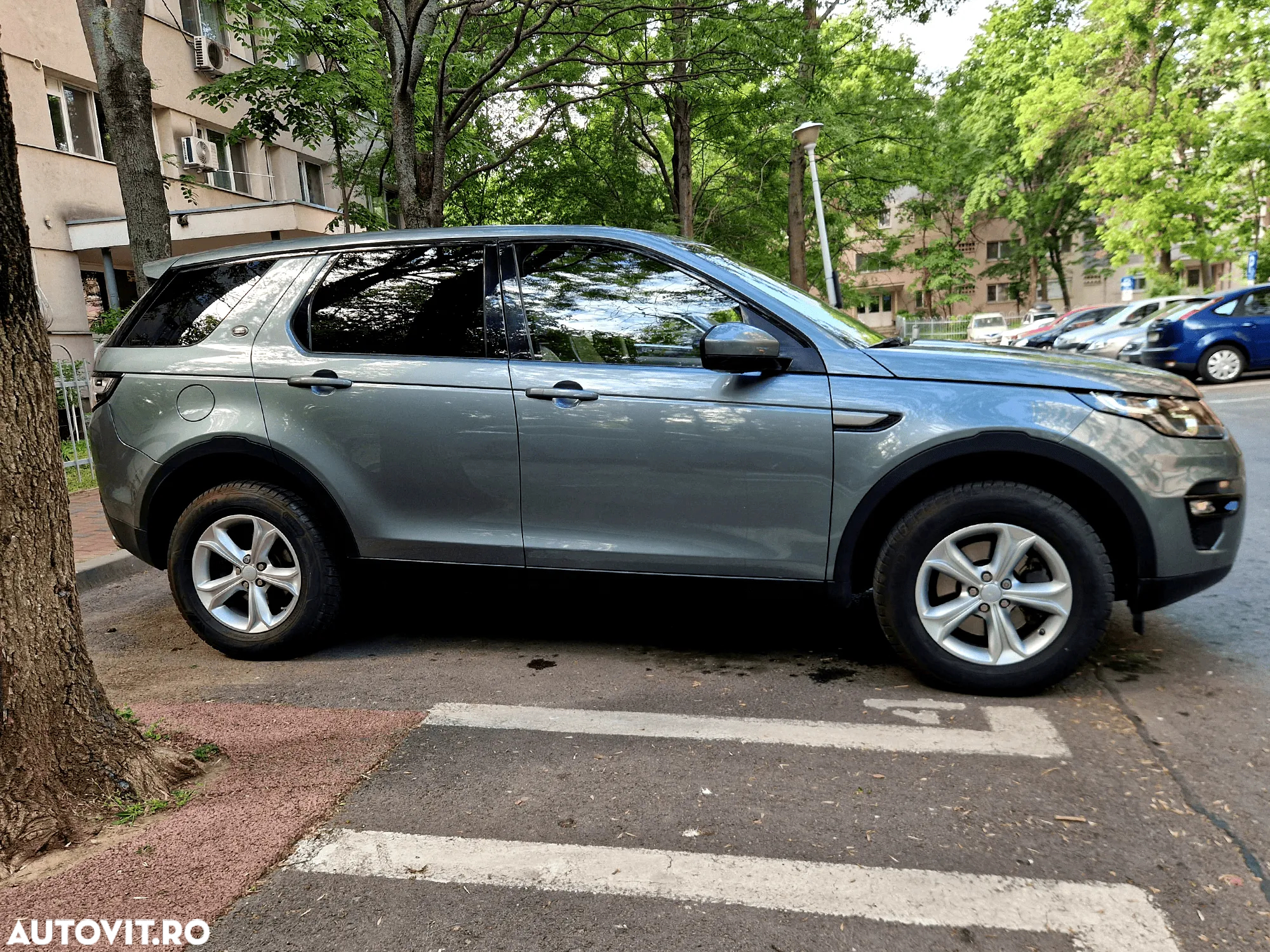Land Rover Discovery Sport 2.0 l TD4 SE Aut. - 3