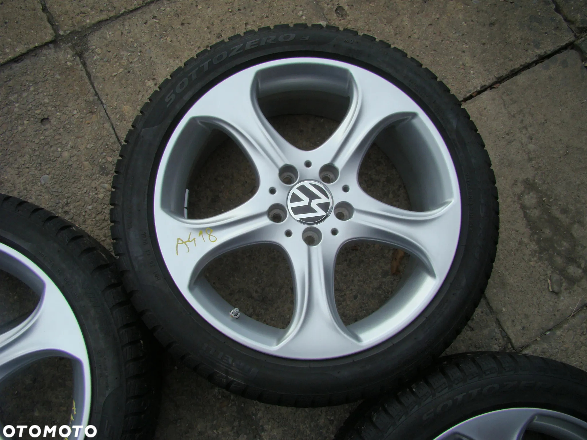 a418 5x112 VW T-Roc Passat B6 B7 Beetle Jetta Touran Caddy 7,5x18 zima 225/45 - 5
