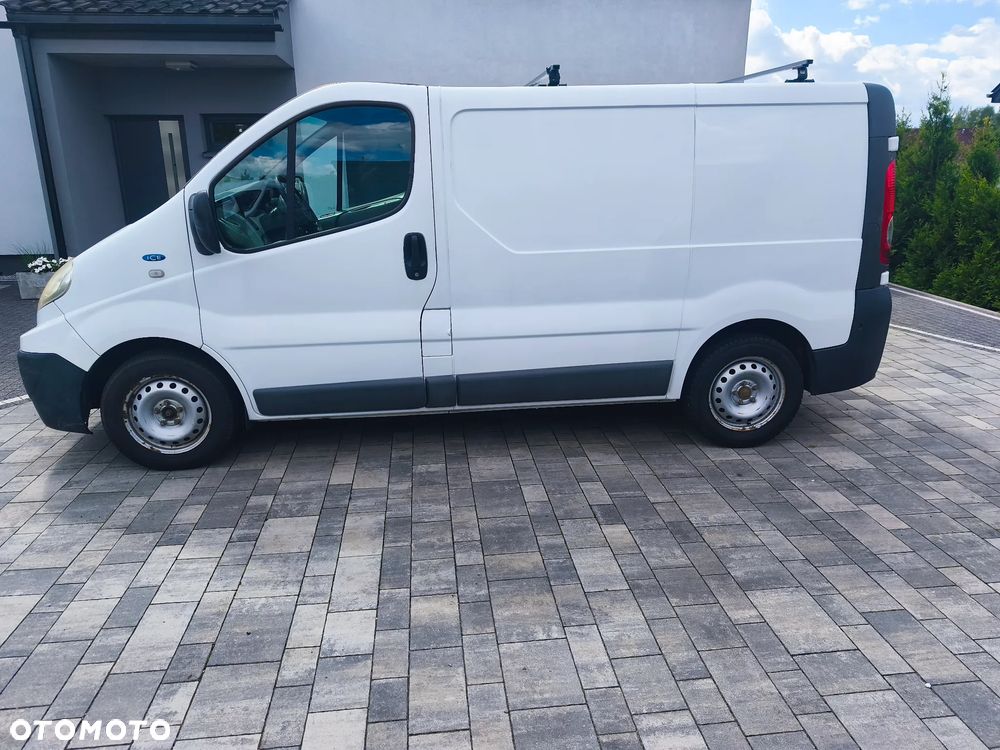 Renault Trafic - 2
