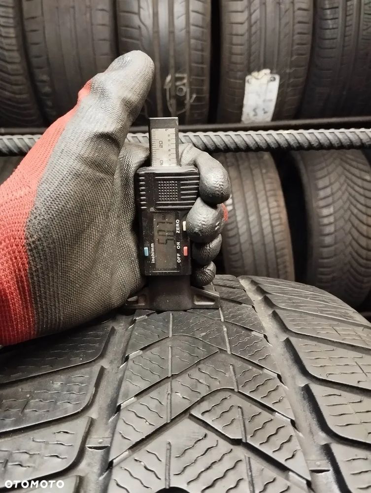 255 40 20 Pirelli Sottozero 3 winter 2szt AO zimówki - 4