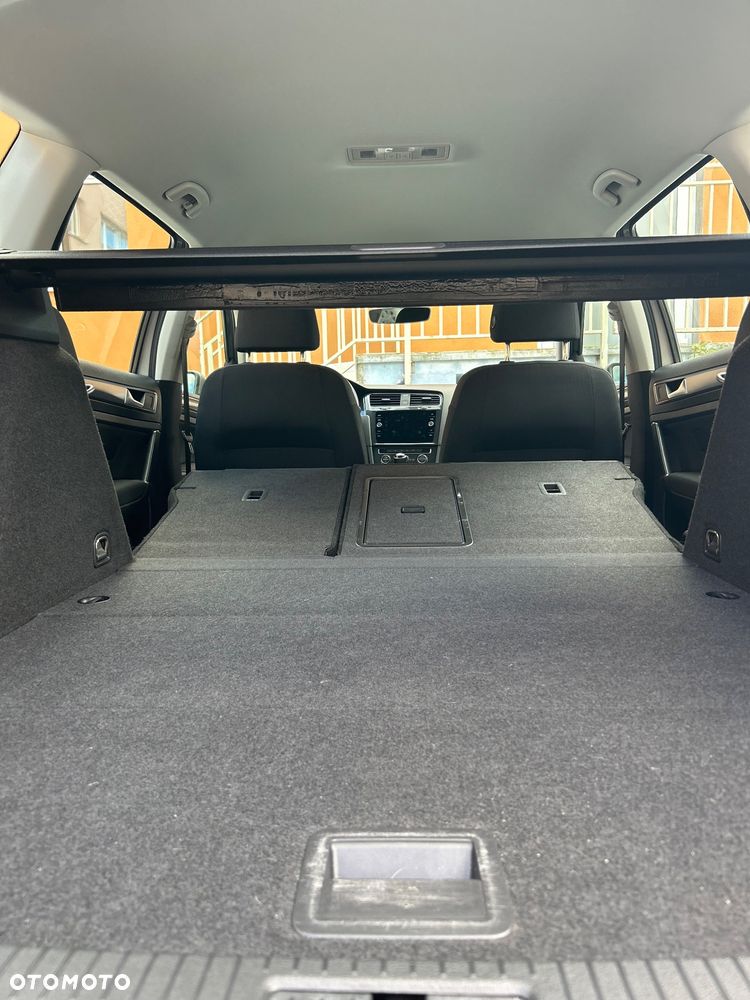 Volkswagen Golf - 5
