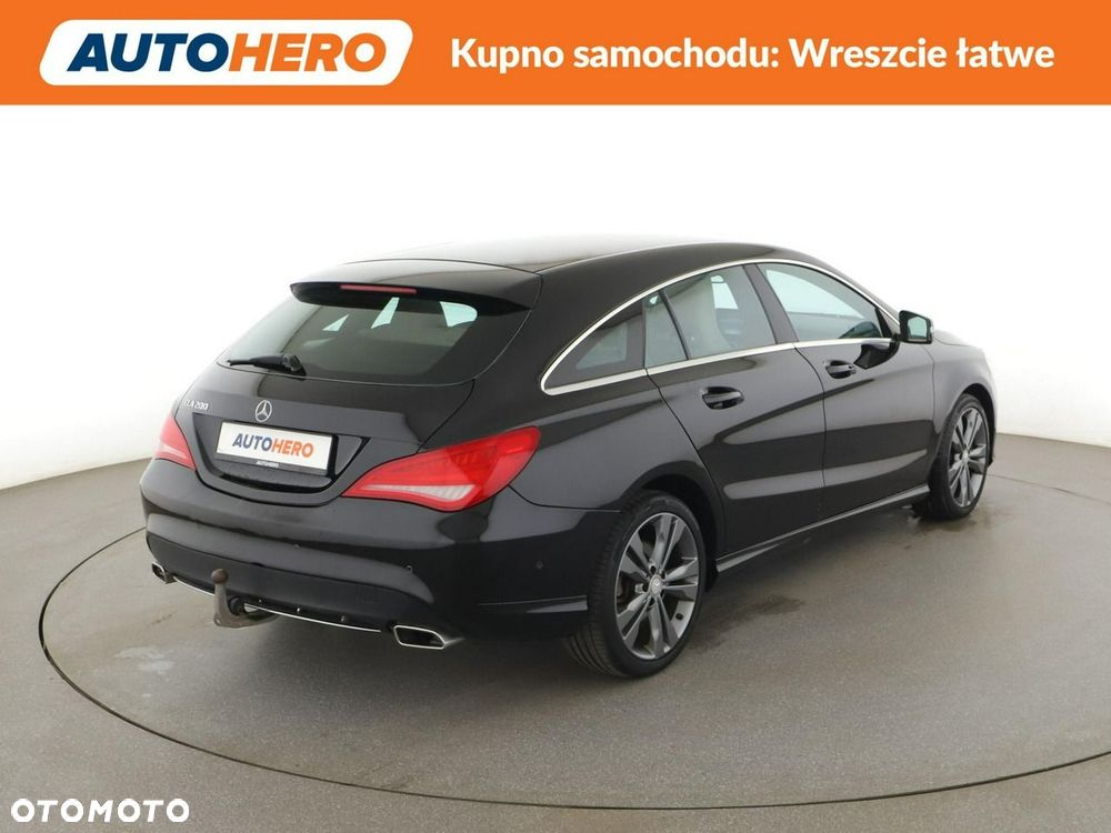 Mercedes-Benz CLA 200 7G-DCT Urban - 8