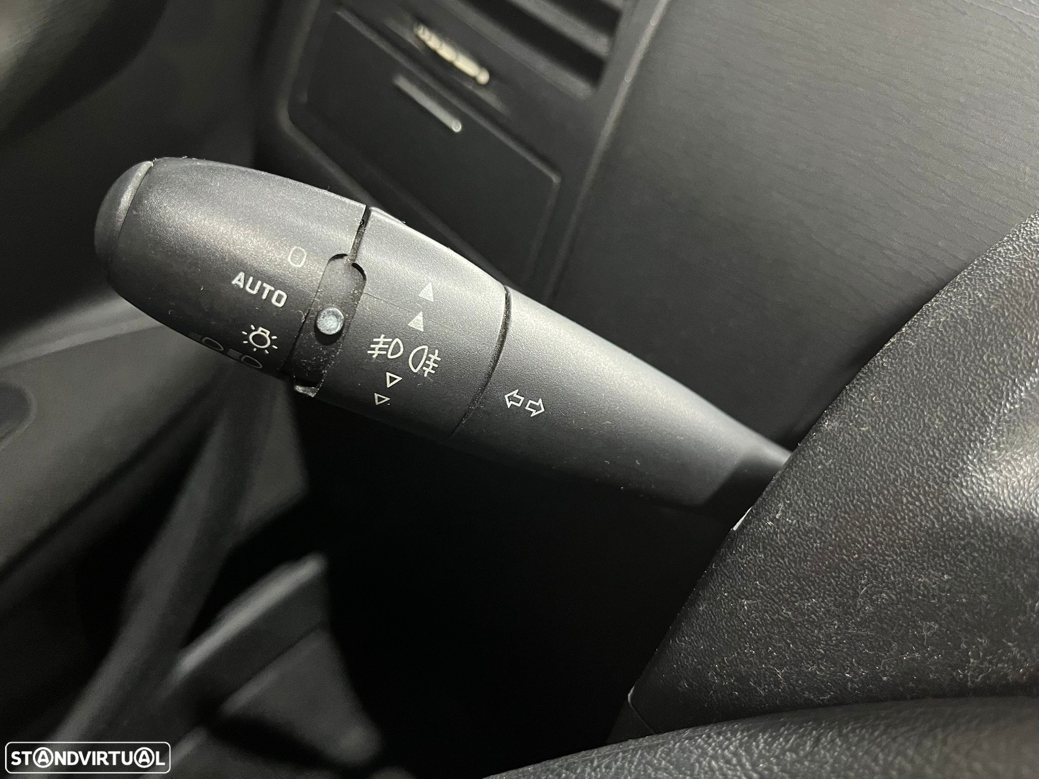 Citroën C4 1.6 HDi 110 VTR Pack - 21