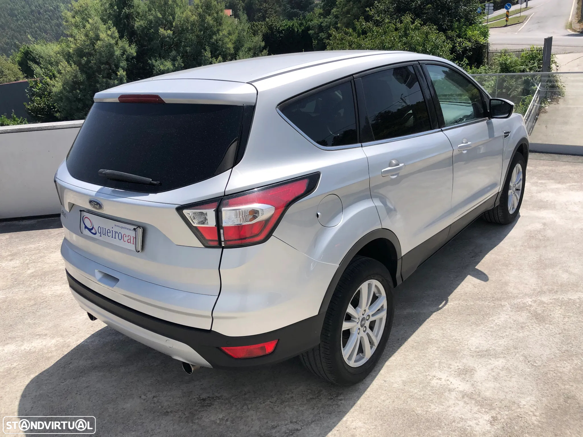 Ford Kuga 1.5 TDCi Business - 11