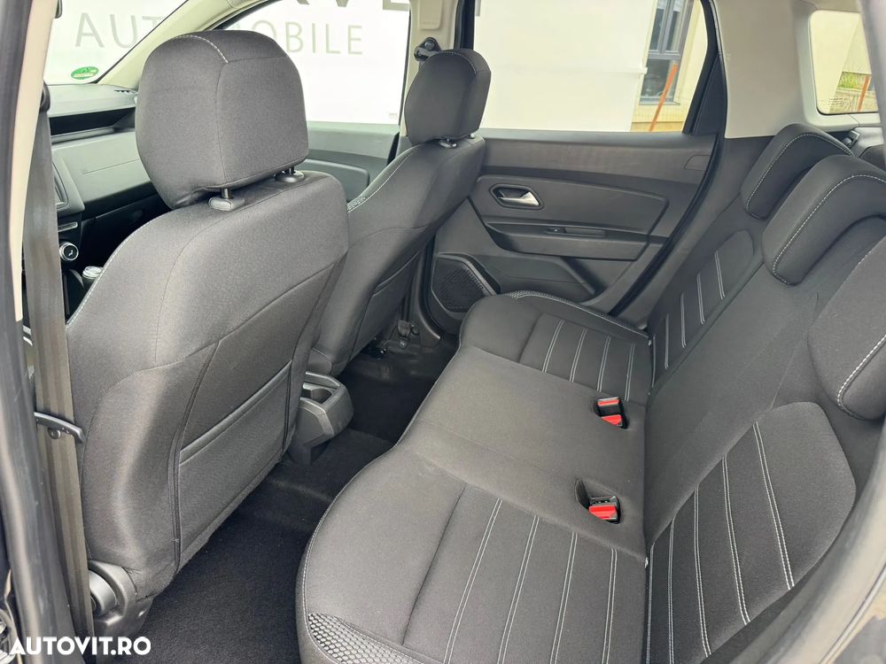 Dacia Duster 1.5 Blue dCi Prestige - 11