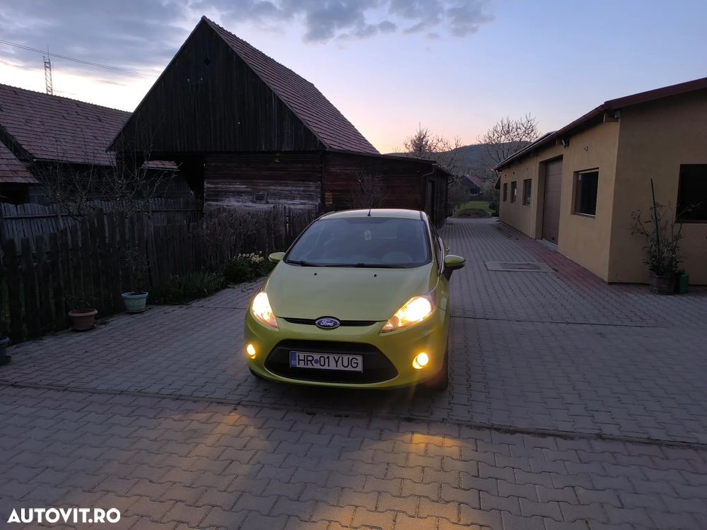 Ford Fiesta 1.6 TDCI DPF Titanium - 6