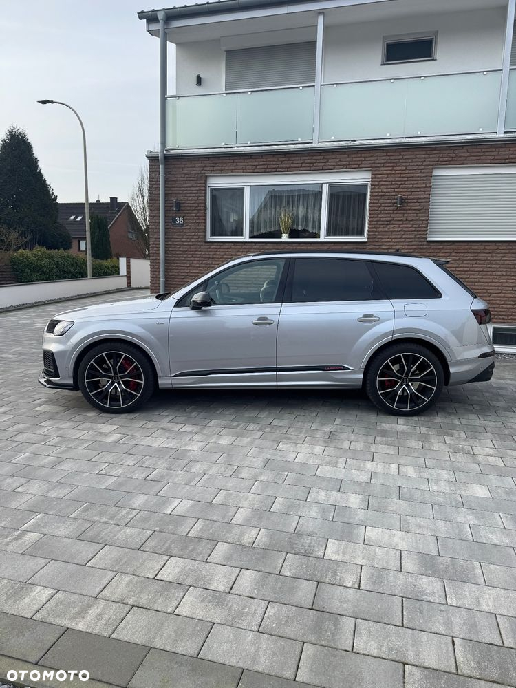Audi Q7 60 TFSI e Quattro S Line Tiptr - 5