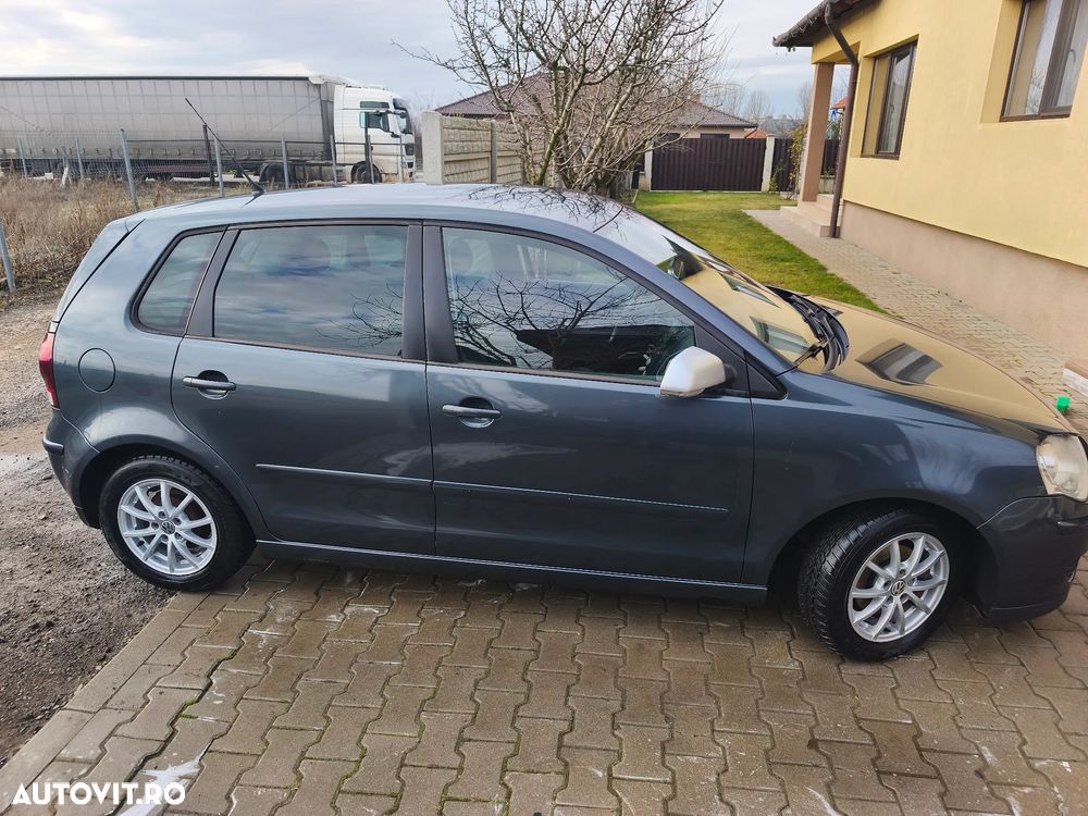 Volkswagen Polo 1.4 TDI Blue Motion Technology Allstar - 4