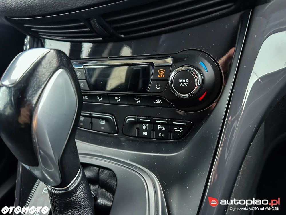 Ford Kuga 2.0 TDCi 4x4 Titanium - 39