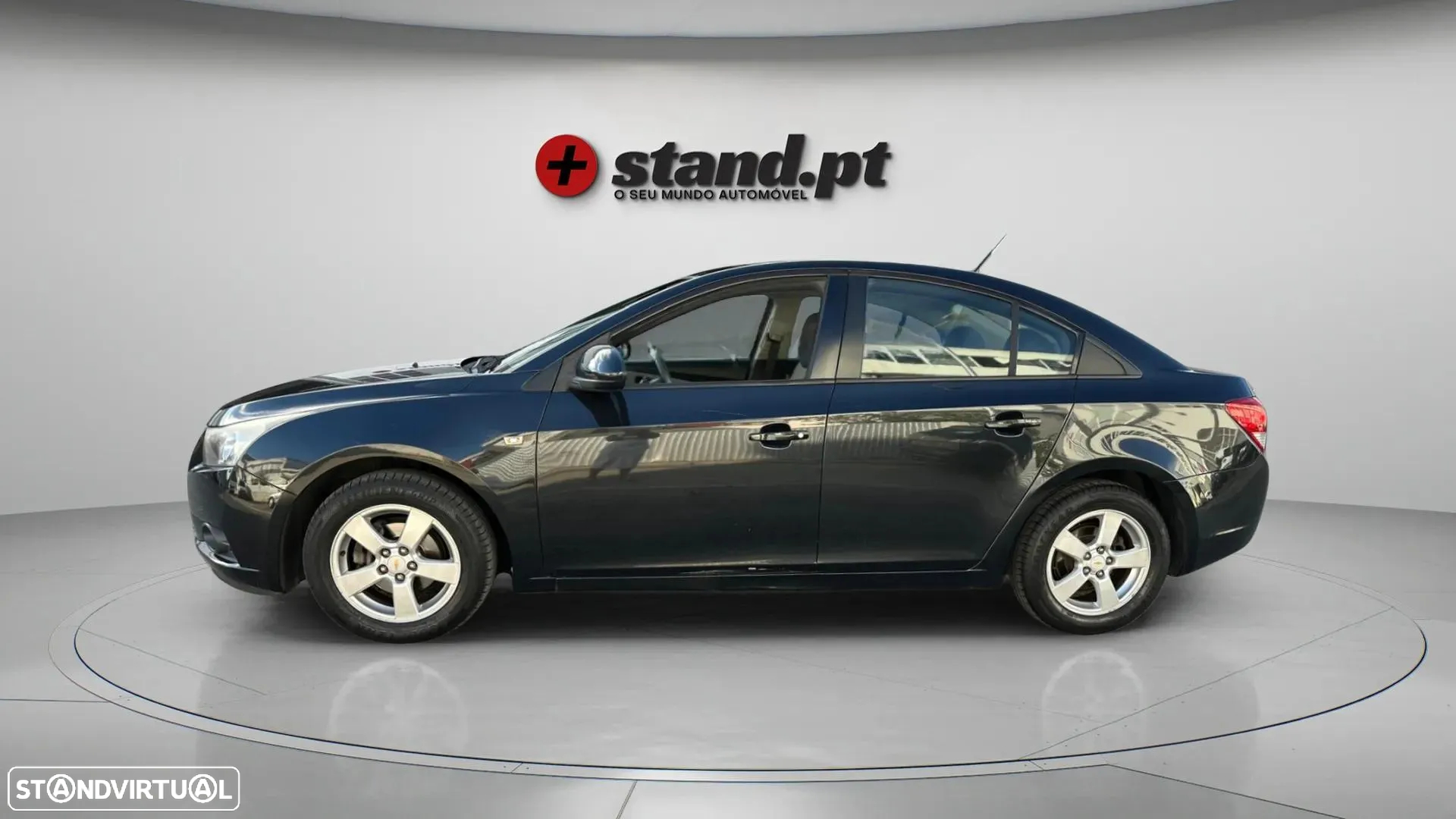 Chevrolet Cruze 1.6 LS - 8
