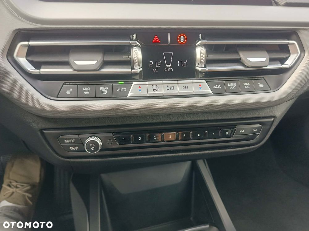 BMW Seria 2 218d Sport Line sport - 23