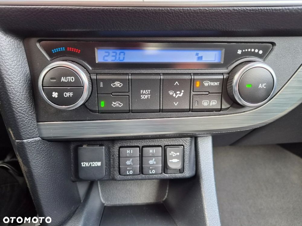 Toyota Auris - 15