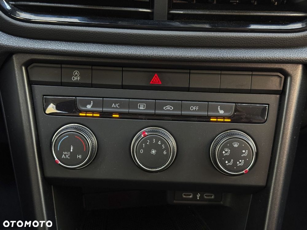 Volkswagen T-Roc - 29