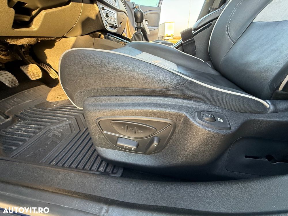 Renault Megane ENERGY dCi 110 Start & Stop Bose Edition - 22