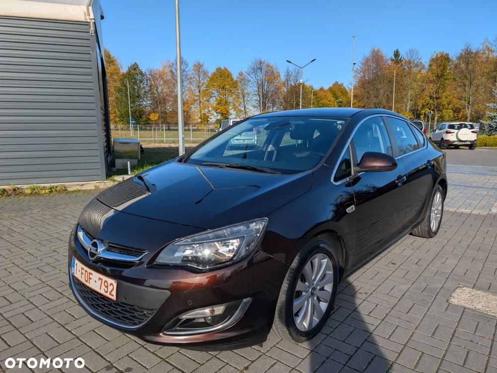 Opel Astra 1.4 Turbo - 23