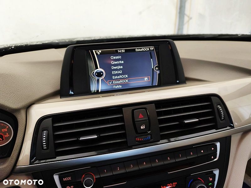 BMW Seria 3 320i Modern Line - 29