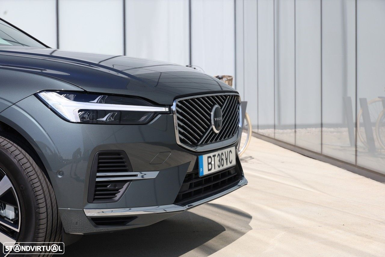Volvo XC 60 2.0 T6 PHEV Plus Bright AWD - 32