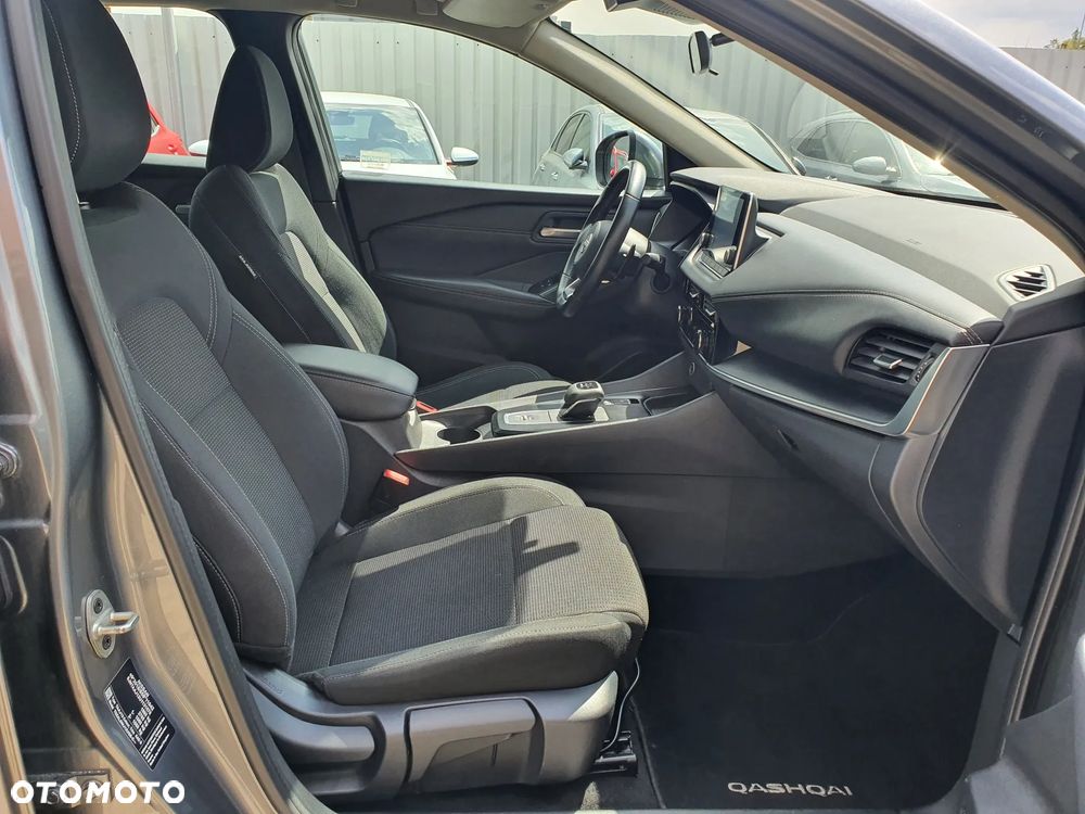 Nissan Qashqai 1.3 DIG-T MHEV Acenta Xtronic - 26